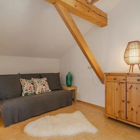 Daire Haus H.o.f.